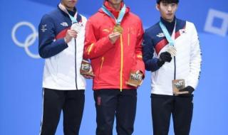 短道速滑姑娘们领奖 短道速滑姑娘们领奖